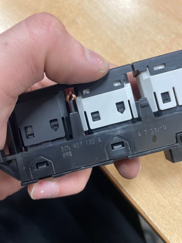 3CN927132A Блок кнопок центральной консоли купить Одесса
