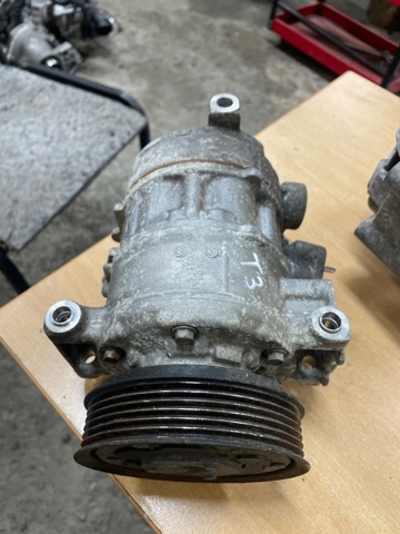 Насос кондиционера 3Q0816803 VAG