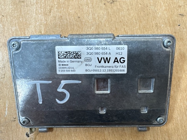 Камера заднего вида 3Q0980654L VAG