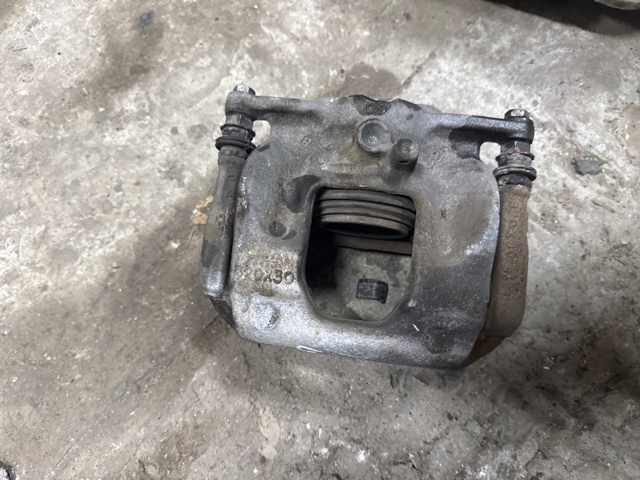 Тормозной суппорт 411115DA0A NISSAN