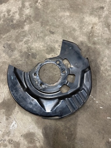 NISSAN 411615NA0A Защита тормозного диска переднего левого в наличии Черновцы