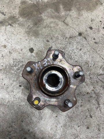 Ступица задняя 432025NN0B NISSAN