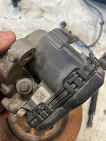 440955DA9A NISSAN Мотор привода тормозного суппорта заднего купить в Ужгород