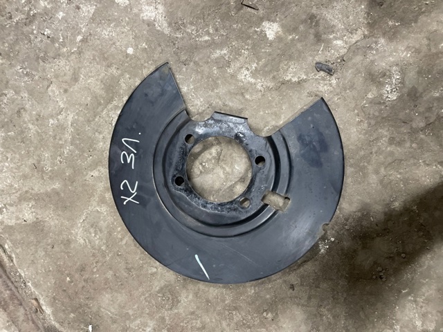 Кожух тормозного диска заднего левый 441615NM0A NISSAN