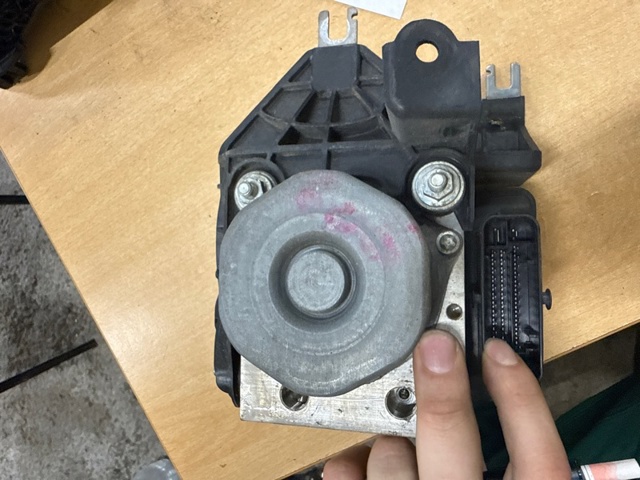 47660HW21A NISSAN Блок АБС купить в Черновцы