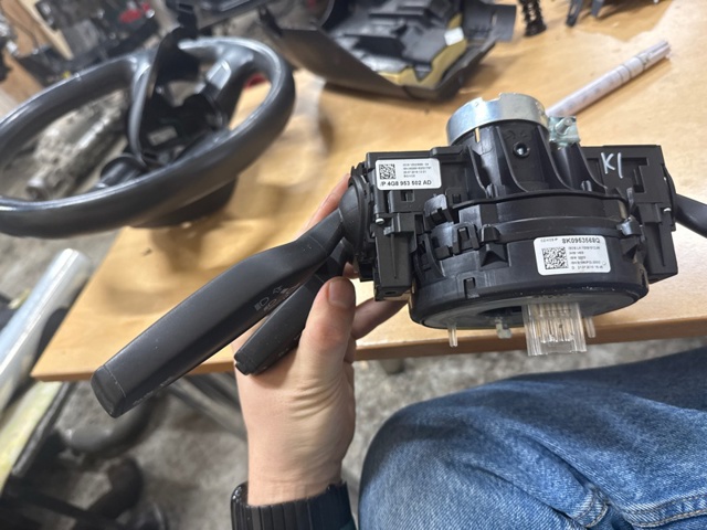 4G8953502AD4PK VAG Подрулевой переключатель купить в Каменское