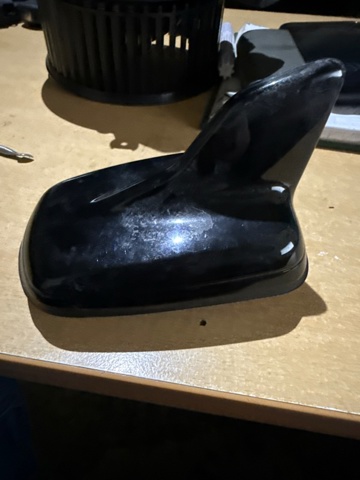 Антенна 4M0035503QGRU VAG