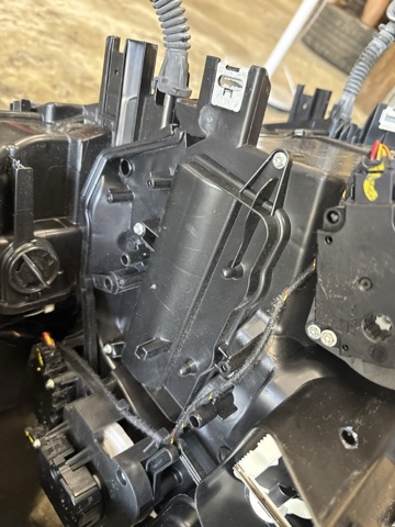 4M0820356 VAG Корпус печки в сборе купить в Харьков