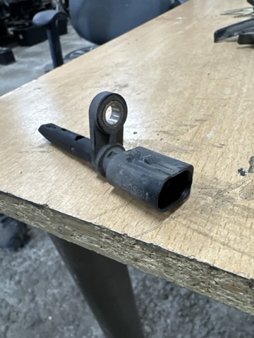4M0927803C VAG Датчик АБС (ABS) передний купить в Винница