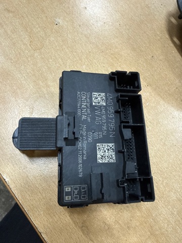 Блок комфорта задней двери 4M0959795N VAG