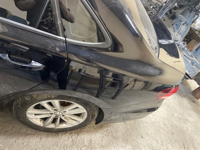 VAG 561809843A Крыло заднее левое в наличии Черкассы