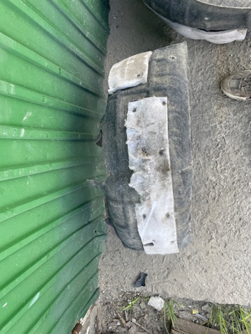 561810972C Подкрылок задний правый купить Киев