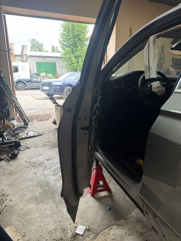 VAG 5NN831055B Дверь передняя левая в наличии Хмельницкий
