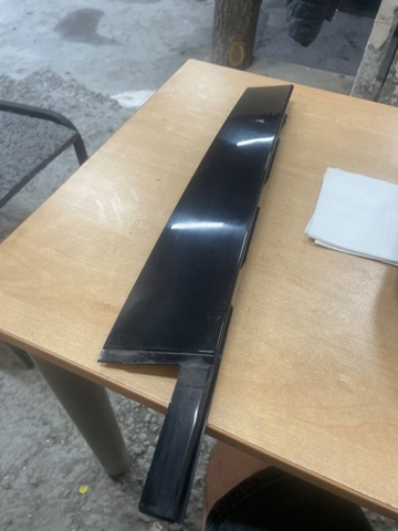 Накладка двери задней левой вертикальная 5NN839901A041 VAG
