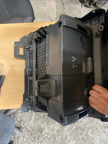 5NN85711482V VAG Ящик перчаточный (бардачок) купить в Каменское