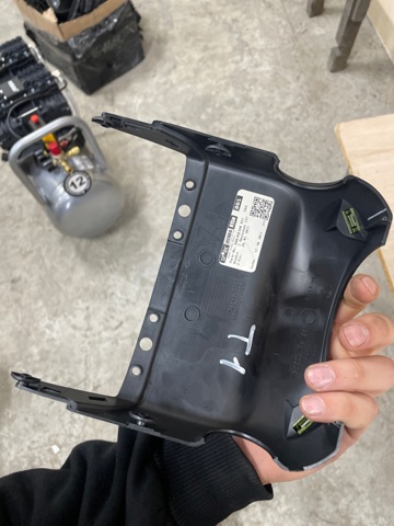 VAG 5NN85856082V Накладка рулевой колонки в наличии Ирпень