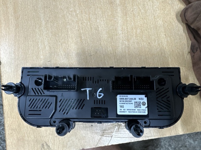5NN907044MWZU VAG Блок управления кондиционером купить в Чернигов