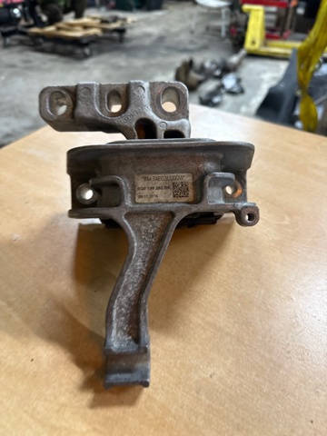 Подушка двигателя 5Q0199262BK VAG