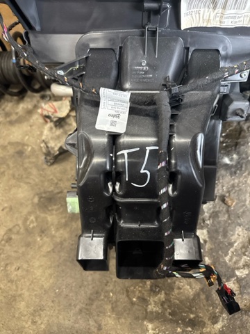 VAG 5Q1820007D Корпус печки в сборе в наличии Киев