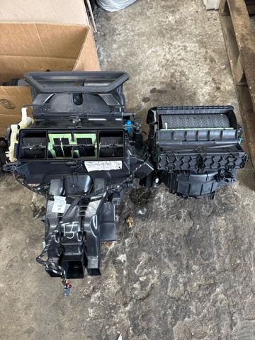 Корпус печки в сборе 5Q1820007D VAG