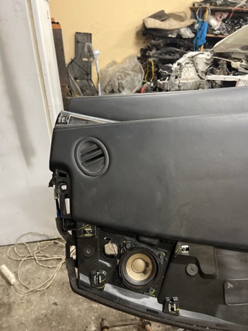 NISSAN 682005NA2A в наличии Павлоград