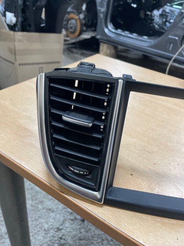 682705NA0A NISSAN купить в Николаев