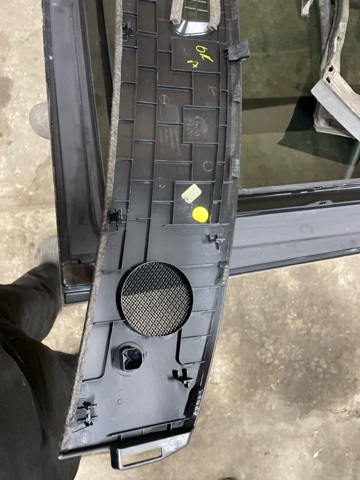 NISSAN 683105NA0A в наличии Запорожье