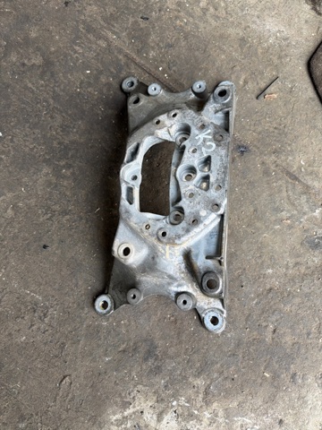 Кронштейн КПП 80A399262AN VAG
