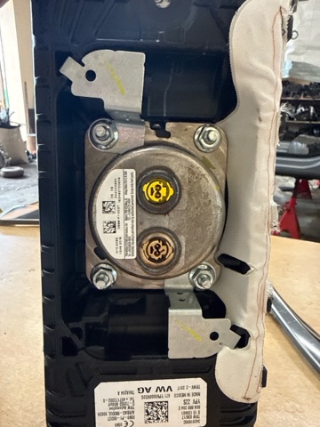80A880204E Подушка безопасности (AIRBAG) пассажирская купить Кривой Рог