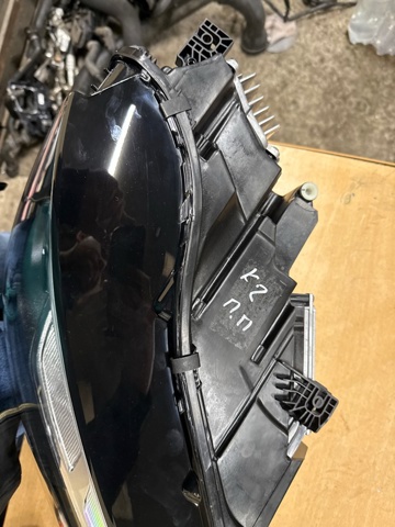 VAG 80A941774B Фара правая в наличии Винница
