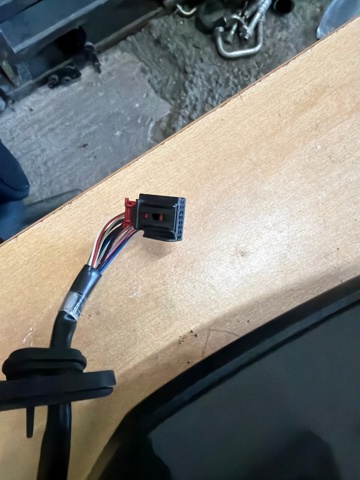 VAG 80B857410C9B9 Зеркало заднего вида правое в наличии Днепр