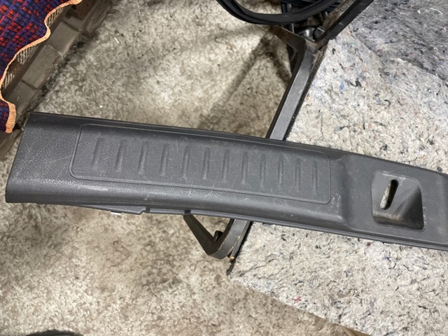 849925NA0A NISSAN Облицовка задней панели багажника купить в Полтава