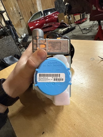 868855DC0A NISSAN Левый ремень безопасности купить в Тернополь