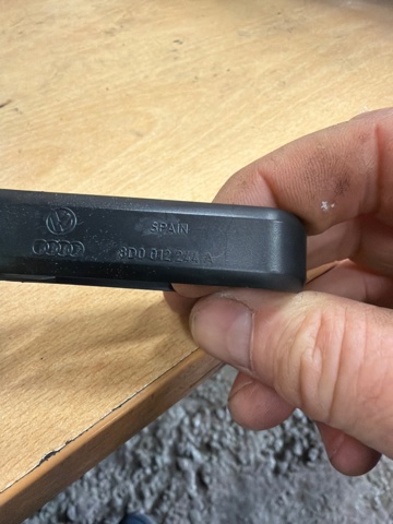 VAG 8D0012244A Колпаки в наличии Черновцы