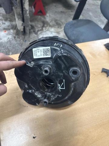 Усилитель (гидровакуумный) 8R0612107D VAG
