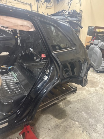 Боковина кузова в сборе 8R0809837 VAG