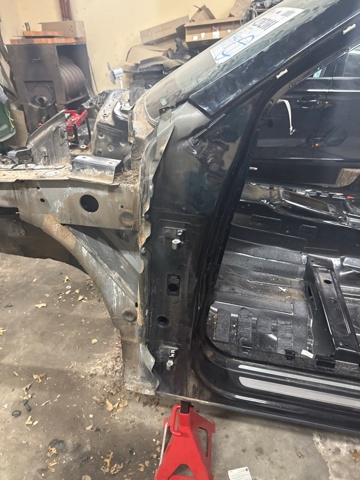 Кузовщина правая 8R0809840A VAG