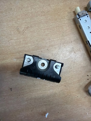 VAG 8T8035570 Антенна в наличии Львов