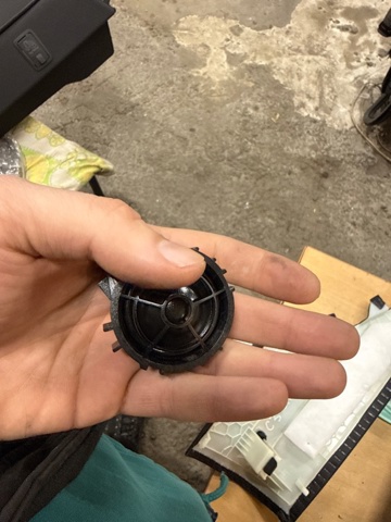 8V0035398A VAG купить в Кривой Рог