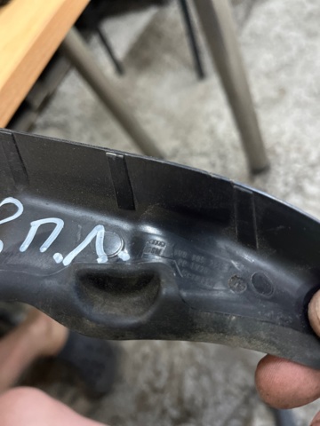 VAG 8V0805233C в наличии Львов