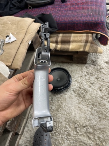 Ручка двери в сборе 8V0837206A VAG
