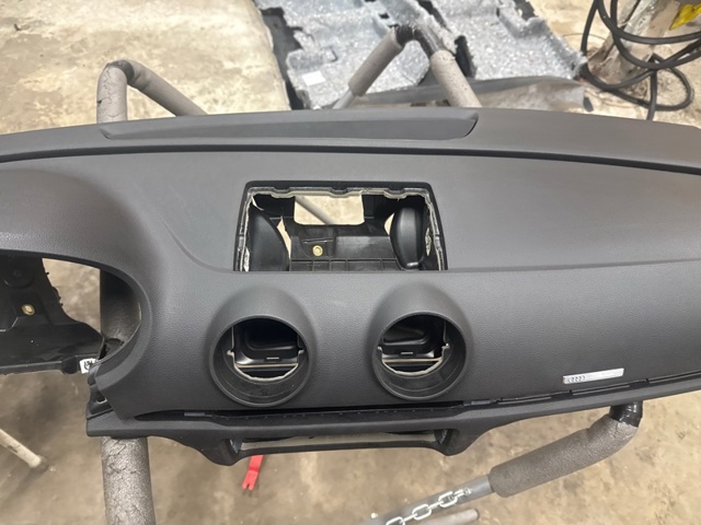 VAG 8V1857001L24A Торпедо в наличии Винница