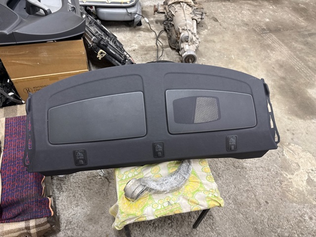 Задняя полка 8V5863411HRY9 VAG