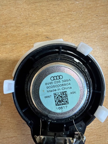 VAG 8W0035399A в наличии Ровно