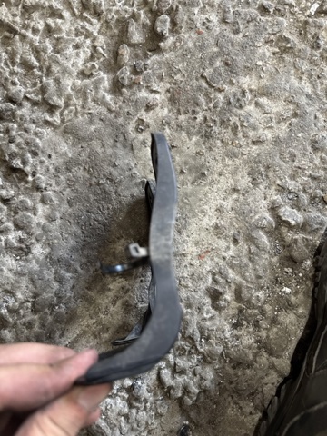 8W0121232L VAG Кронштейн расширительного бачка купить в Винница
