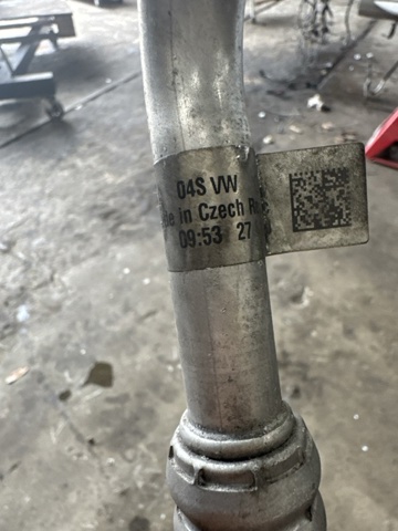 VAG 8W0816743BP Шланг кондиционера, от испарителя к компрессору в наличии Винница