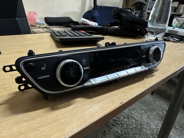 Механизм управления кондиционером 8W0820043T5PR VAG