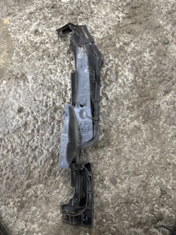 Заглушка жабо боковая 8W0821169C VAG