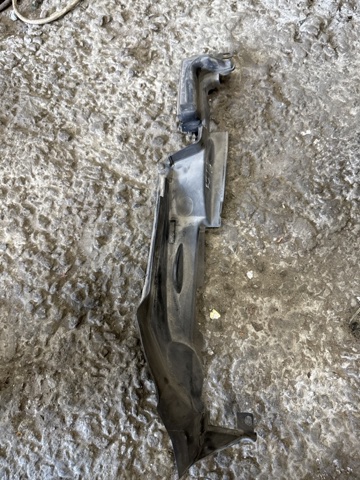 Заглушка жабо боковая 8W0821170C VAG