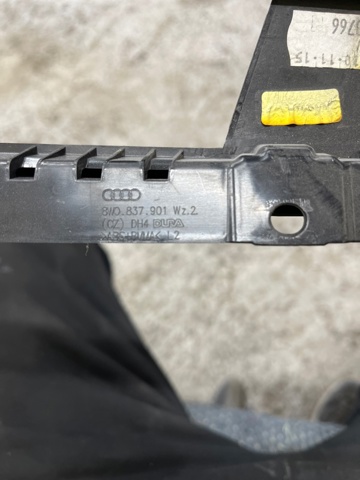 8W0837901A5FQ VAG Накладка двери передней левой вертикальная купить в Киев